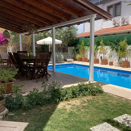 Elera Villa