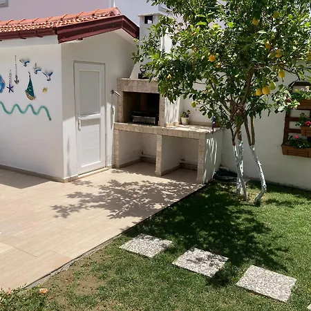 Elera Villa